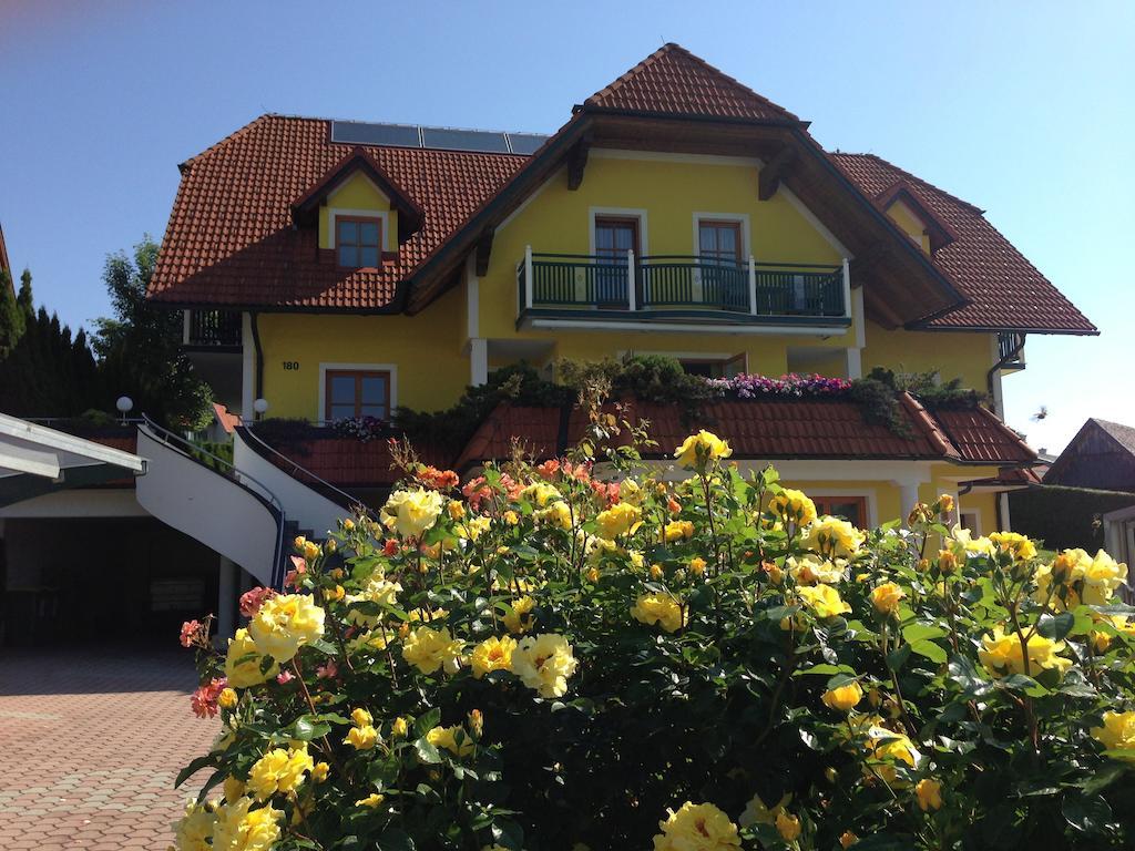 Haus Rose Lägenhet Wenigzell Exteriör bild